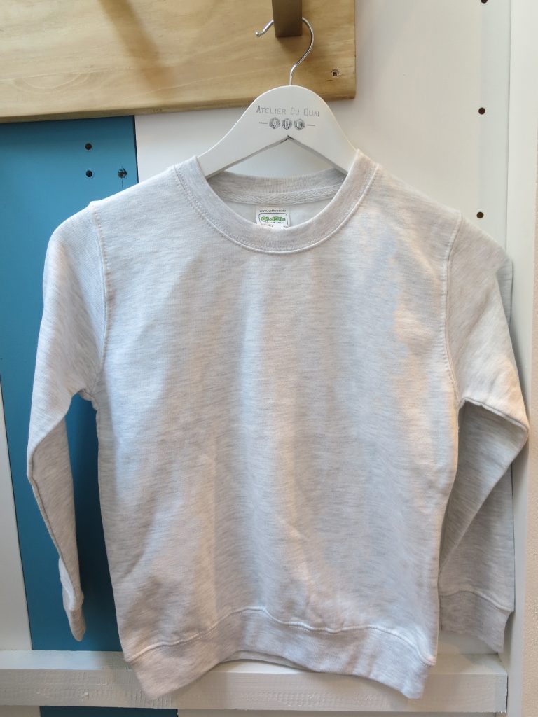 Cadeaux de Noël personnalisés pour 30€ - Sweat clair - Atelier du Quai